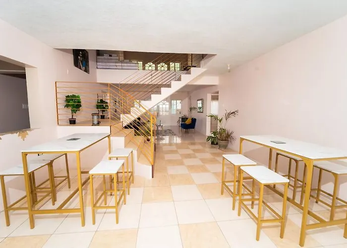 Villa Belle Air Seaview 1 Bdrm -2 Queen